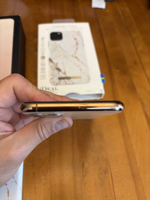 iPhone 11 Pro Max GOLD / zloty. Bdb stan. Zakupiony za gotówkę. Okazja!