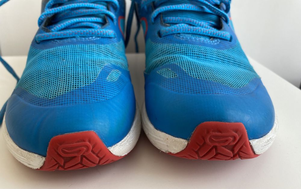 Спортивні кросівки розмір 35 Kalenji Decathlon