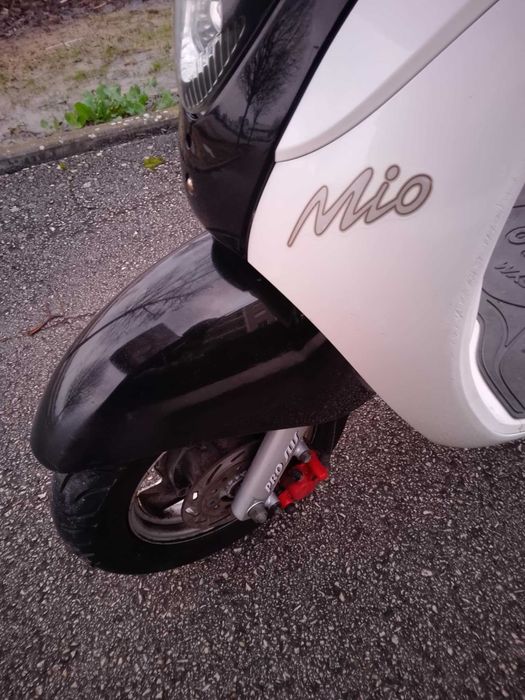 Scooter Sym Mio 50 cm3 Otimo estado.Muito económica.