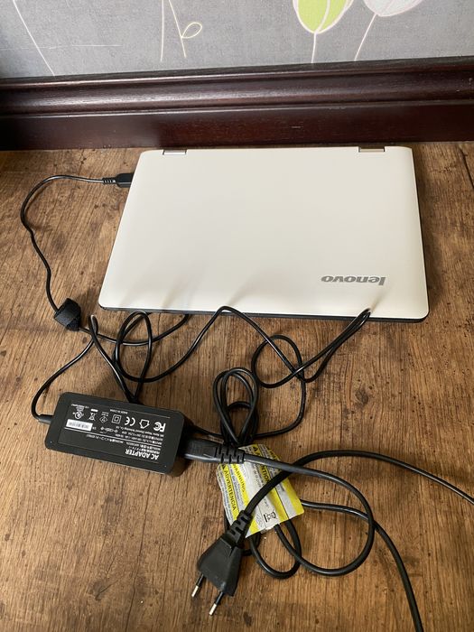 Ноутбук Lenovo Yoga 300 intel(R)Celer