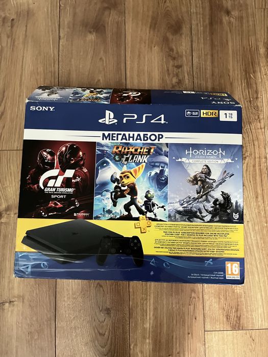 приставка sony playstaytion 4 slim 1 tb з дисками і 2 оригінальними джойстиками
