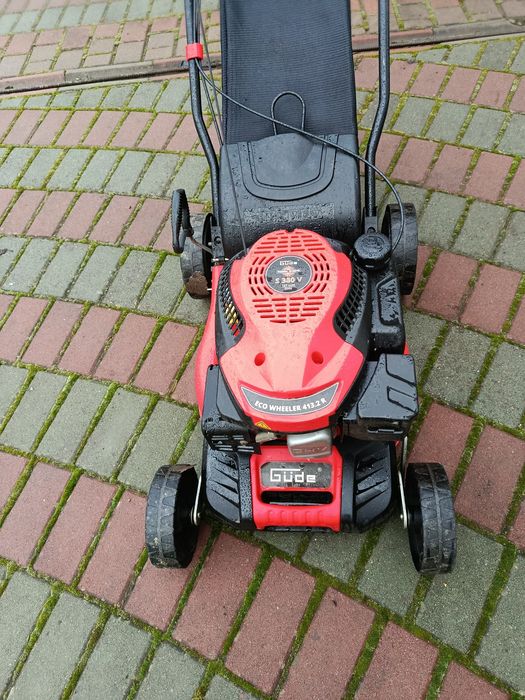 Газонокосарка Gude.