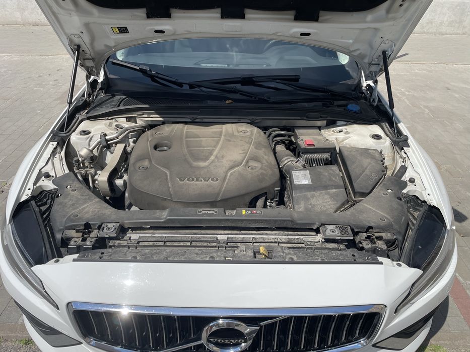 Volvo V60 2018 VIN YV1ZWA8UDK1015253 фото оголошення 7 з 24