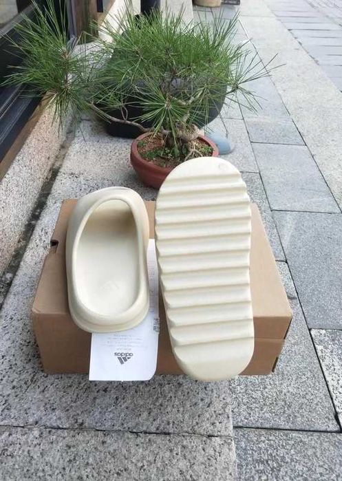 adidas Yeezy Slide Bone R.43