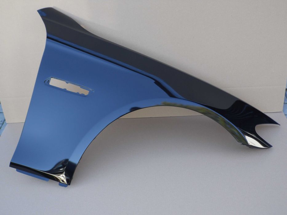 Błotnik prawy do BMW 5 F10 F11 10-17r w kolorze czarnym 668