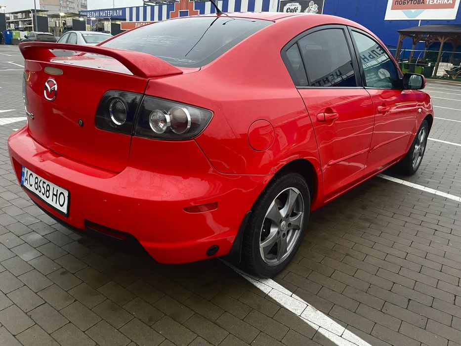Mazda          3