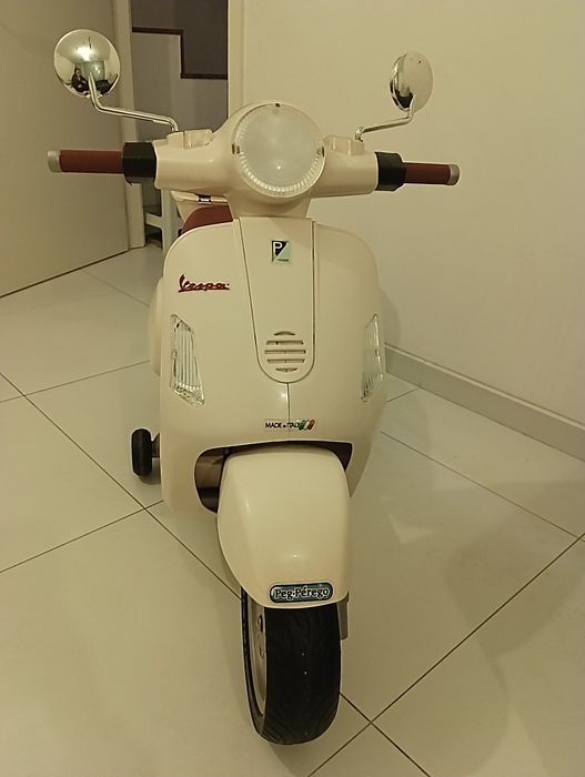 Mota vespa criança