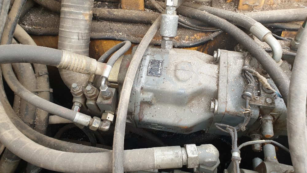 spycharka spych LIEBHERR PR 752 742 BL 732 pompa linde HPV130-01L 2562