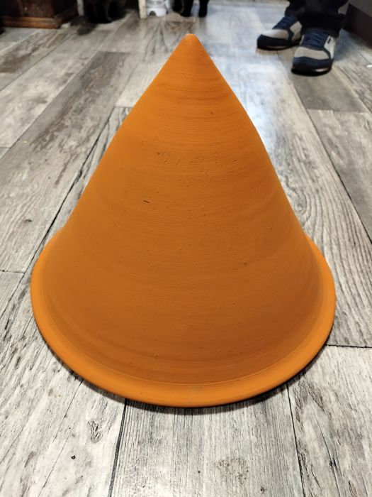 Stożek ceglany donica