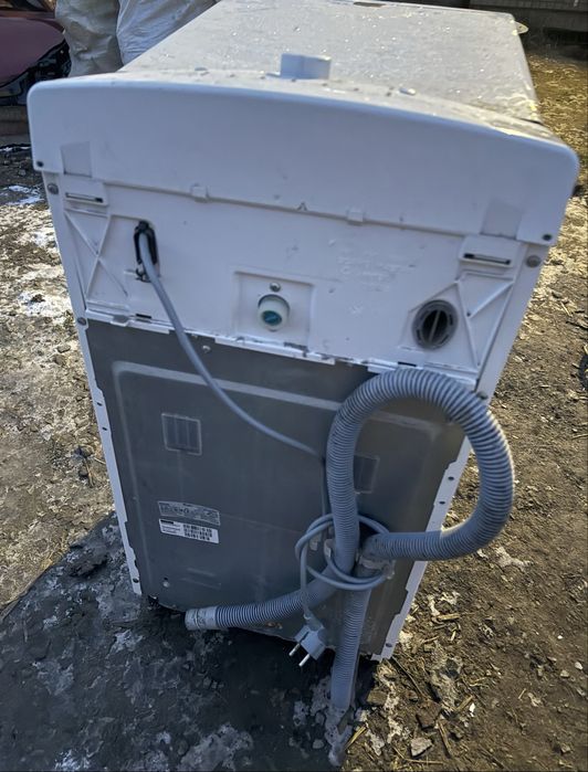 Пральна машинка Whirpool з вертикальним завантаженням 5 кг