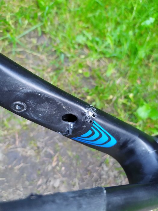 Giant Defy Advanced PRO 0 rama  szosowa CARBON  Over Drive Uszkodzona  Polecam
