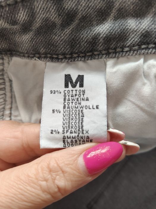 Spodnie jeans damskie