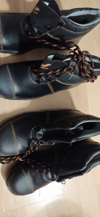 Buty robocze rozmiar 41 nowe.