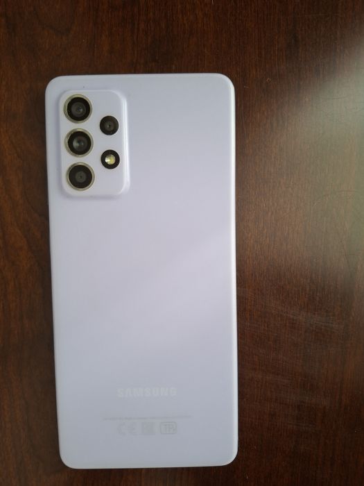 Продам телефон Samsung A52