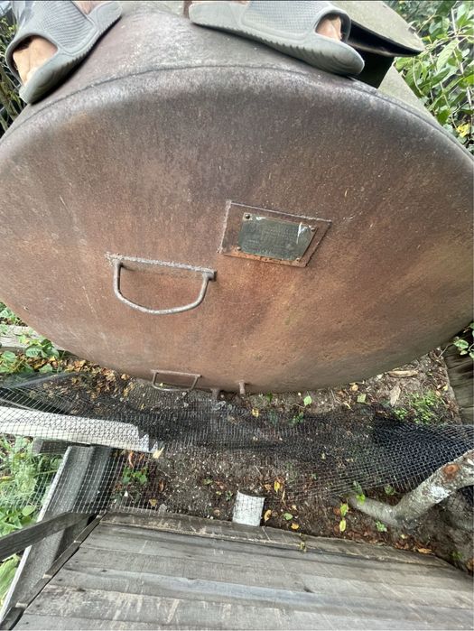 Продам металеву ємність - цистерну 3 куб