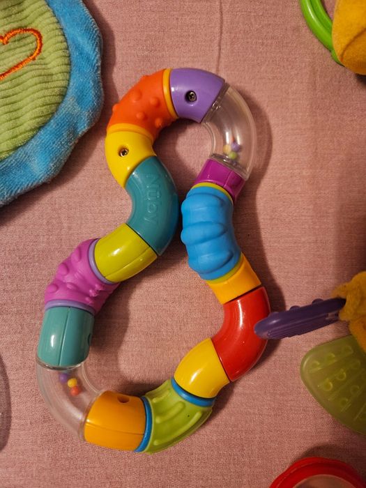 Брязкальця іграшка прорізувач