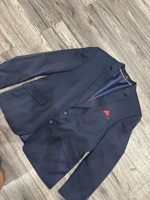 Idealny meski garnitur rozmiar 52 (L) granatowy