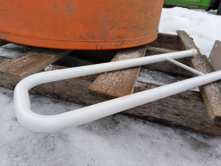 Poręcz ścienna uchylna Makoinstal łukowa 60cm dla niepełnosprawnych