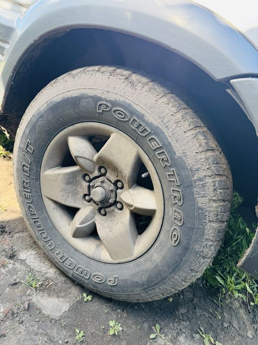 Nissan Terrano II