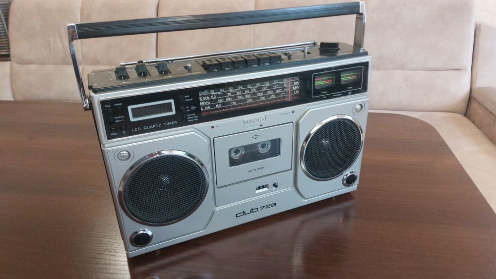 Магнитола  Siemens  club  723