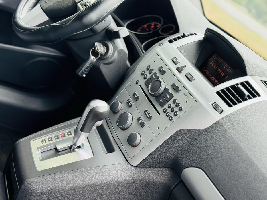 Opel zafira 1.9 автомат!