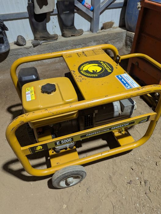 Gerador Arranque Manual 9HP 4.8KVA Benza E5000