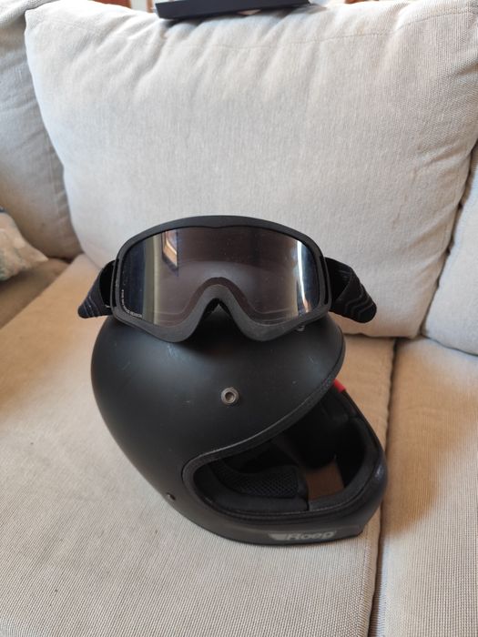 Capacete Roeg + óculos