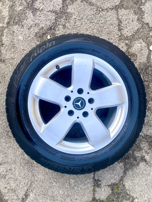 Диск мерседес Mersedes-Benz R 16 ( 215/60/16 ) 16*7(1/2)JJ p423 690kg