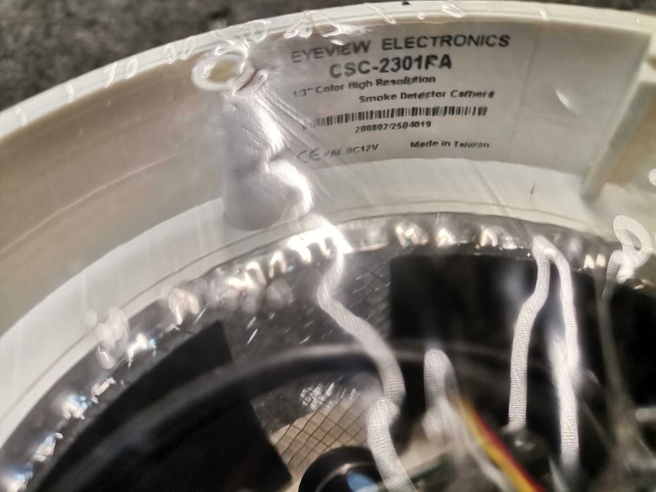 Câmara de vigilância oculta em sensor de fumo