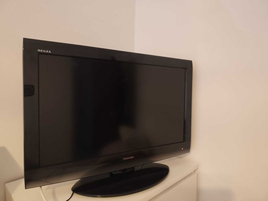 TV Toshiba 32LV733G REGZA Ótima opção para quem procura uma TV funcional a bom preço!