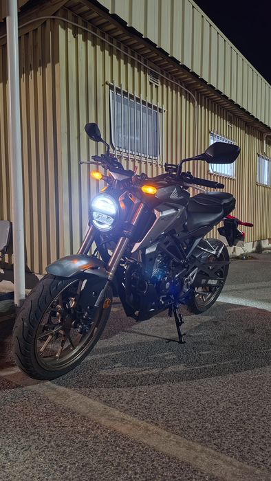 Honda CB125R 2021