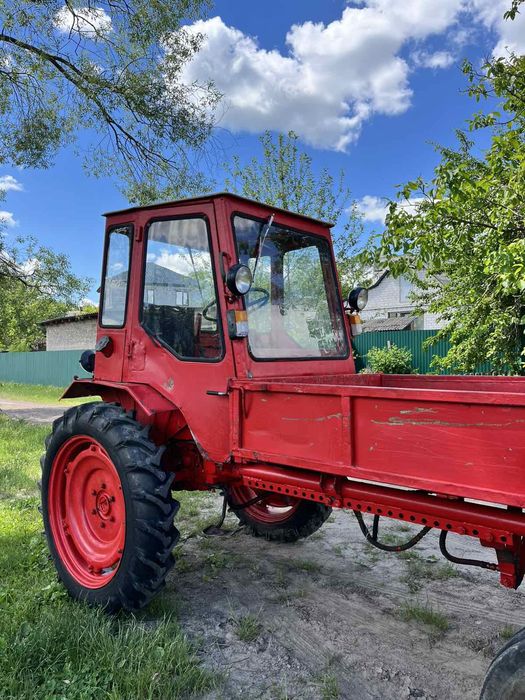 Продам трактор Т 16