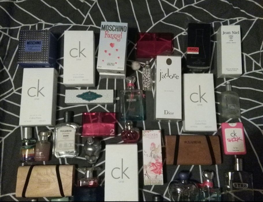 Perfumy butelki opakowania