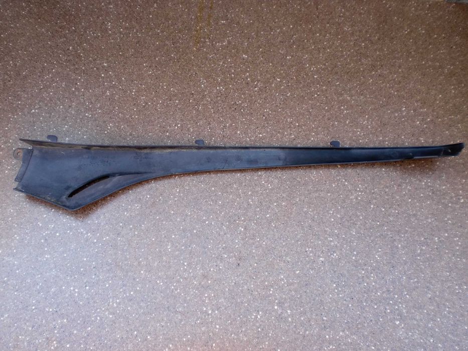 Правая боковые лыжа, пластик на скутер Сузуки Адрес Suzuki Address 100