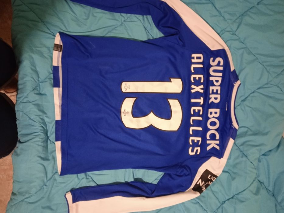 Camisola oficial jogador Alex Telles