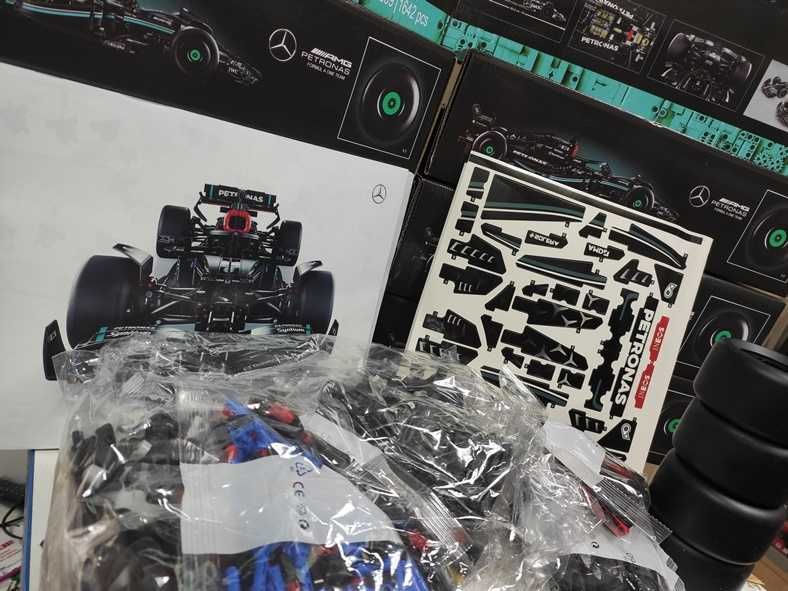 Конструктор ‼️НОВИЙ‼️Mercedes AMG F1‼️КОРОБКА‼️1642 деталей LEGO 42171