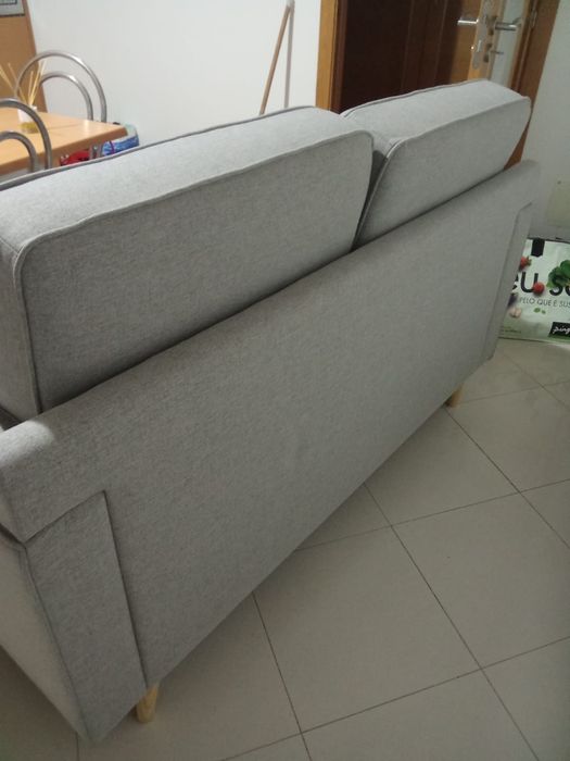 Vendo Sofá de dois lugares