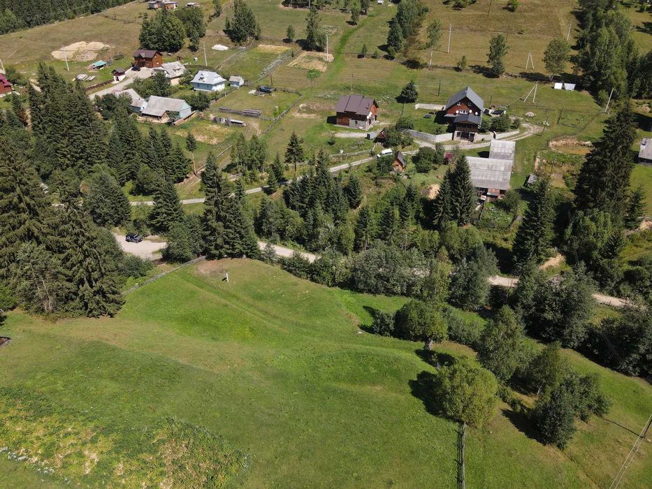 Продам земельну ділянку у селі Яблуниця 0.09 га