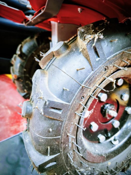 Motoenxada WEIMA WM500 7HP – Nunca usada – com acessórios