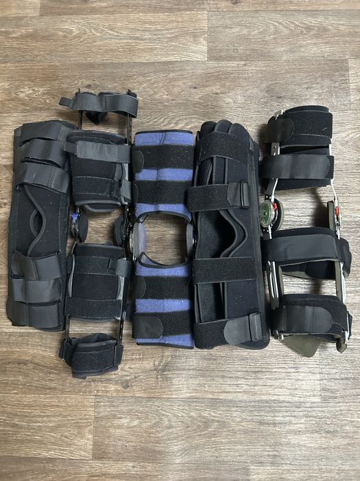 Ортез (брейс) на коліно з шарніром та регулюванням кута (ROM)