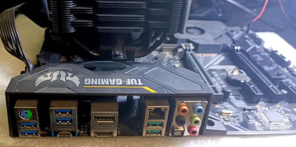 Комплект Ryzen 9 5900x, DDR4 -64GB (2x32) 3200, матер. Х570, be quiet