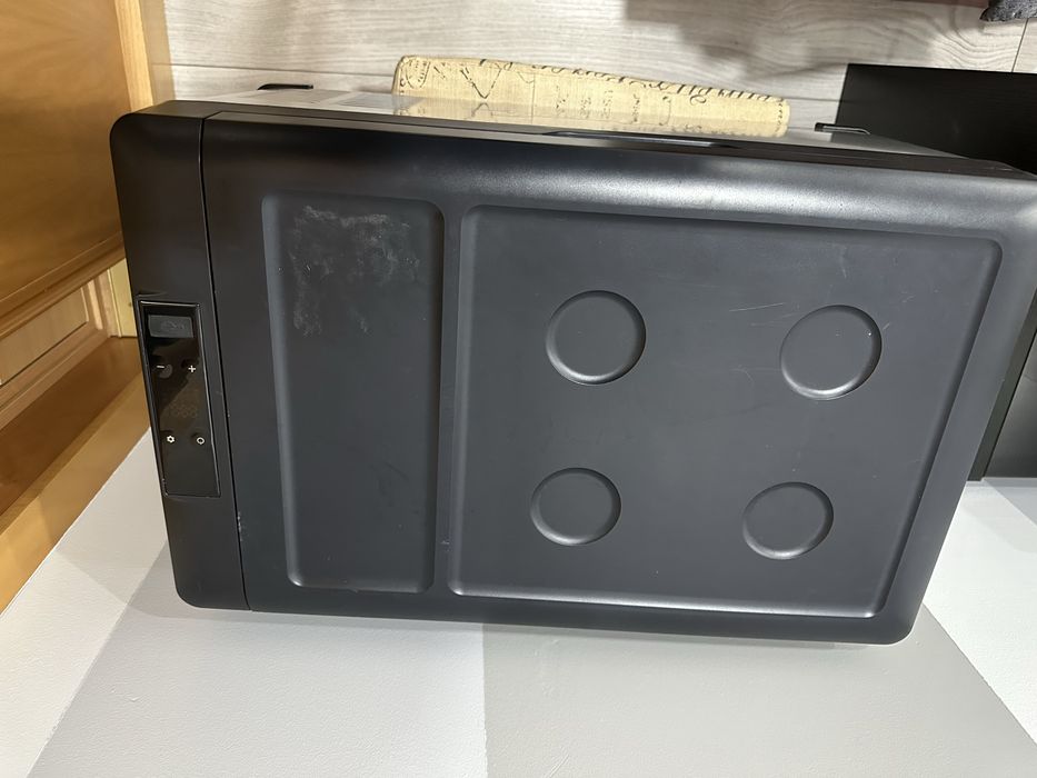 Vendo frigorifico Alpicool 25l, radio cb, arrozeira e panela eletrica