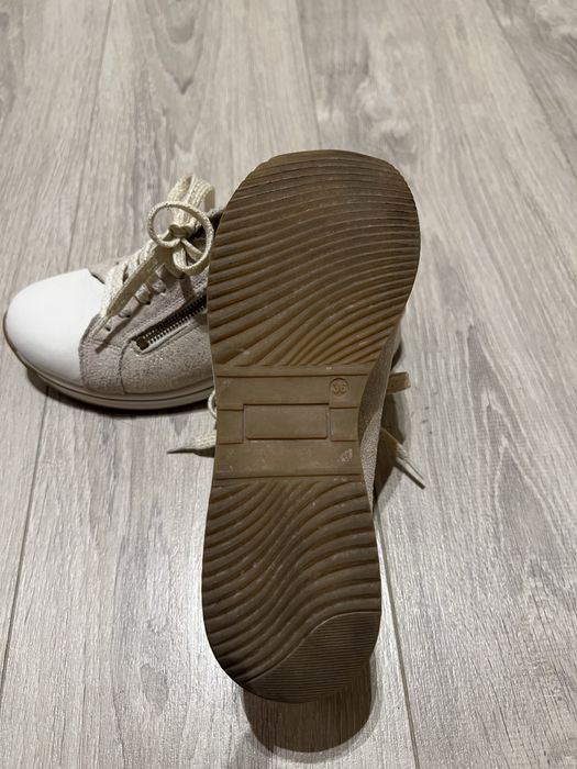 Ténis de Senhora marca Laura Blanco