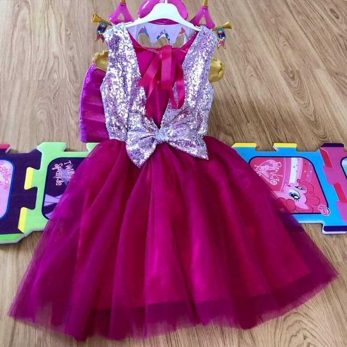 Сукня дитяча з паєтками на ріст 134 см