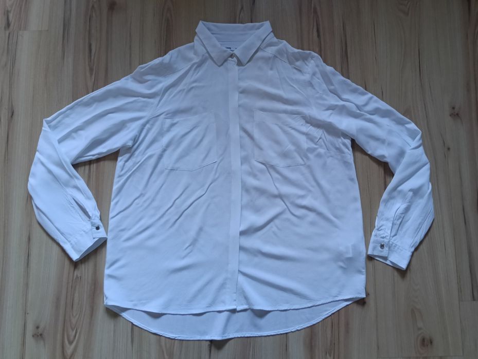 Biała koszula oversize