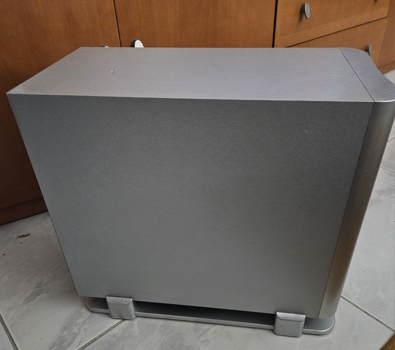 Vendo uma aparelhagem  de cinema em casa completa.