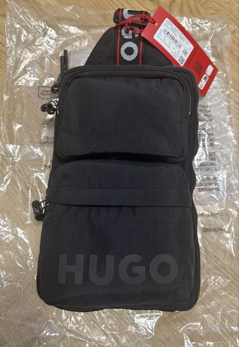 Сумка  бананка  Hugo Boss Оригинал