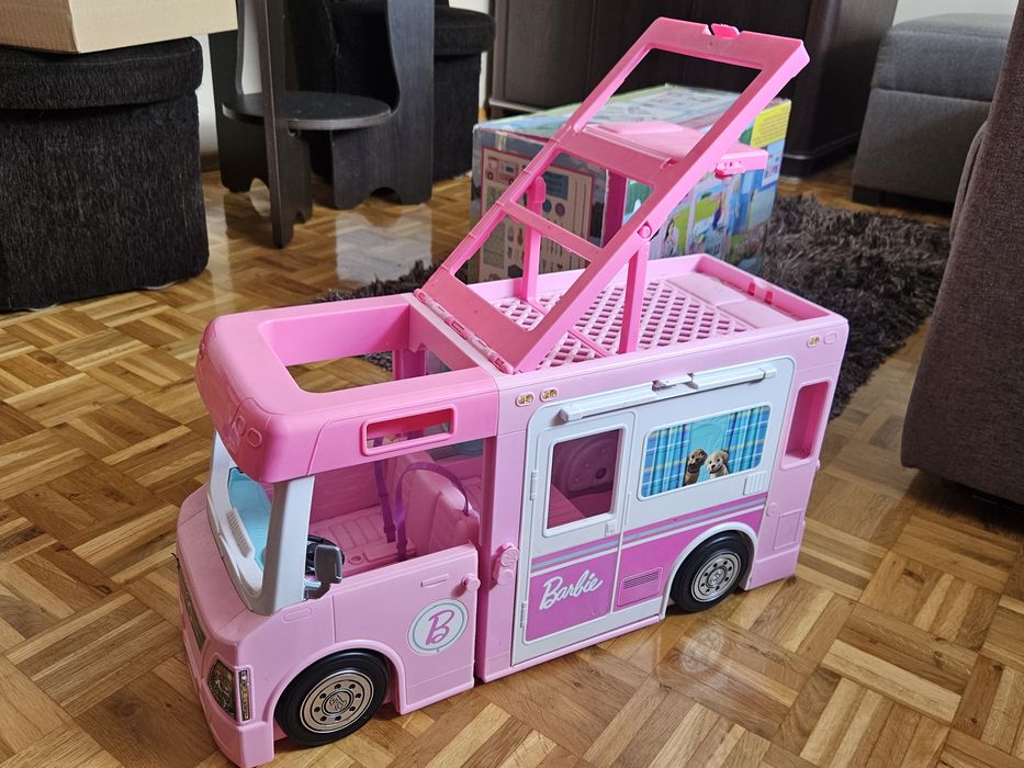 Kamper barbie z akcesoriami