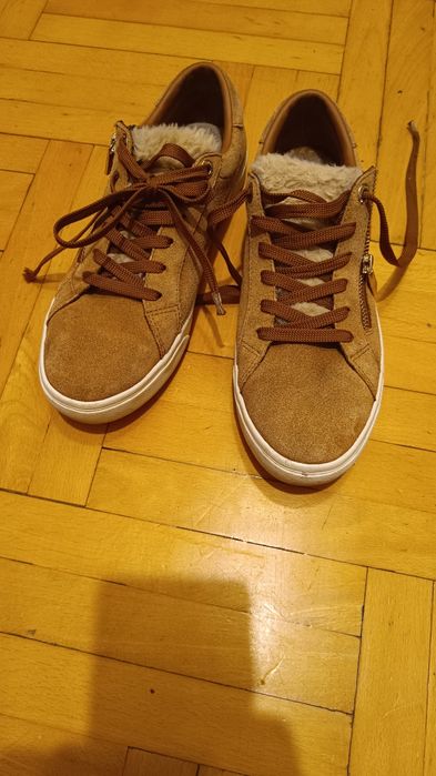 Ocieplane buty Tommy Hilfiger rozmiar 39