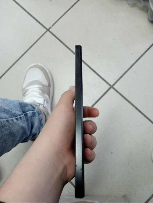 Продам телефон 128гб